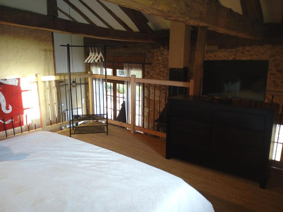 Bed and Breakfast Domaine Du Bourg Salon Екстер'єр фото