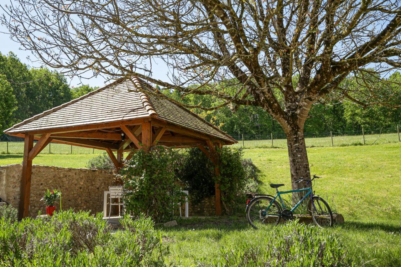 Bed and Breakfast Domaine Du Bourg Salon Екстер'єр фото