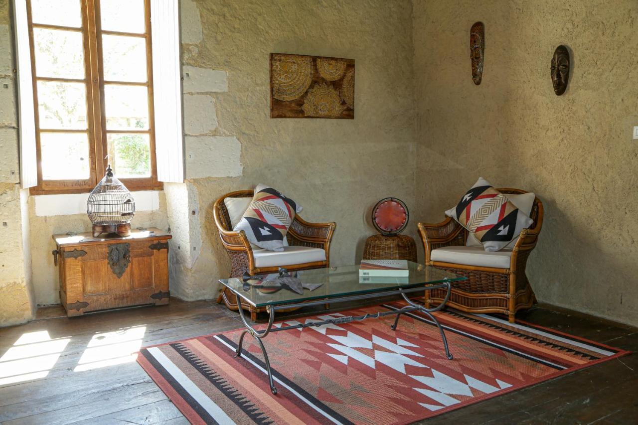 Bed and Breakfast Domaine Du Bourg Salon Екстер'єр фото