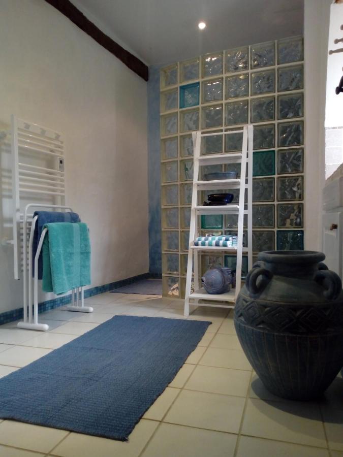 Bed and Breakfast Domaine Du Bourg Salon Екстер'єр фото