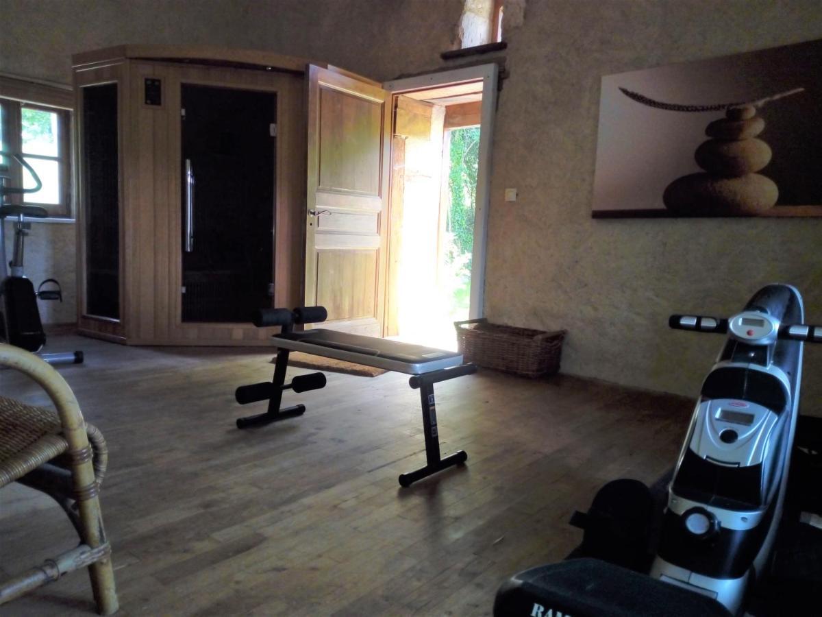 Bed and Breakfast Domaine Du Bourg Salon Екстер'єр фото