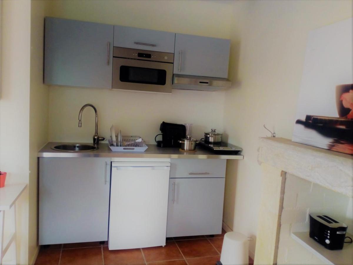 Bed and Breakfast Domaine Du Bourg Salon Екстер'єр фото
