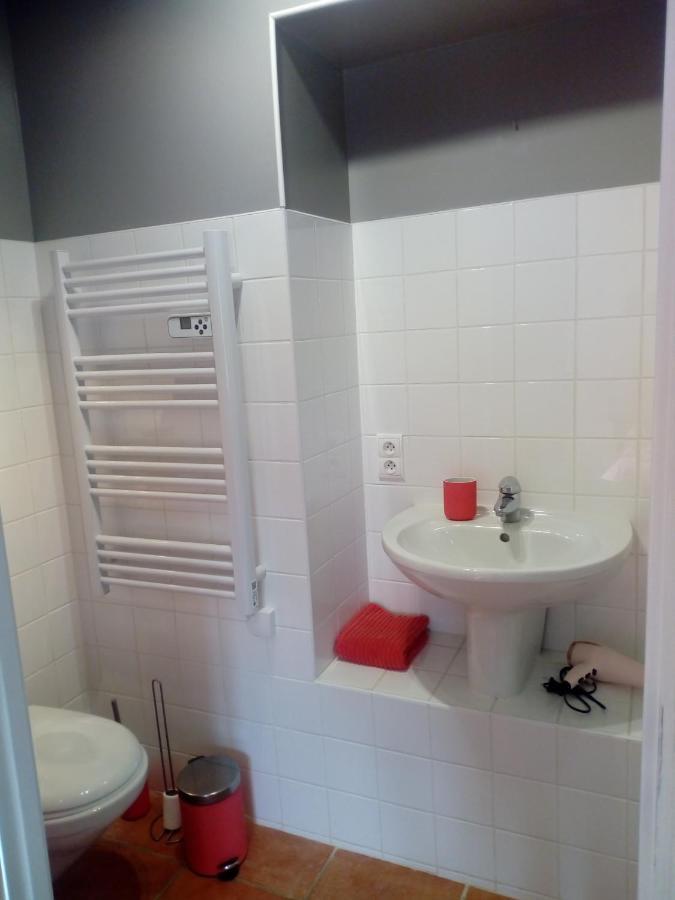 Bed and Breakfast Domaine Du Bourg Salon Екстер'єр фото